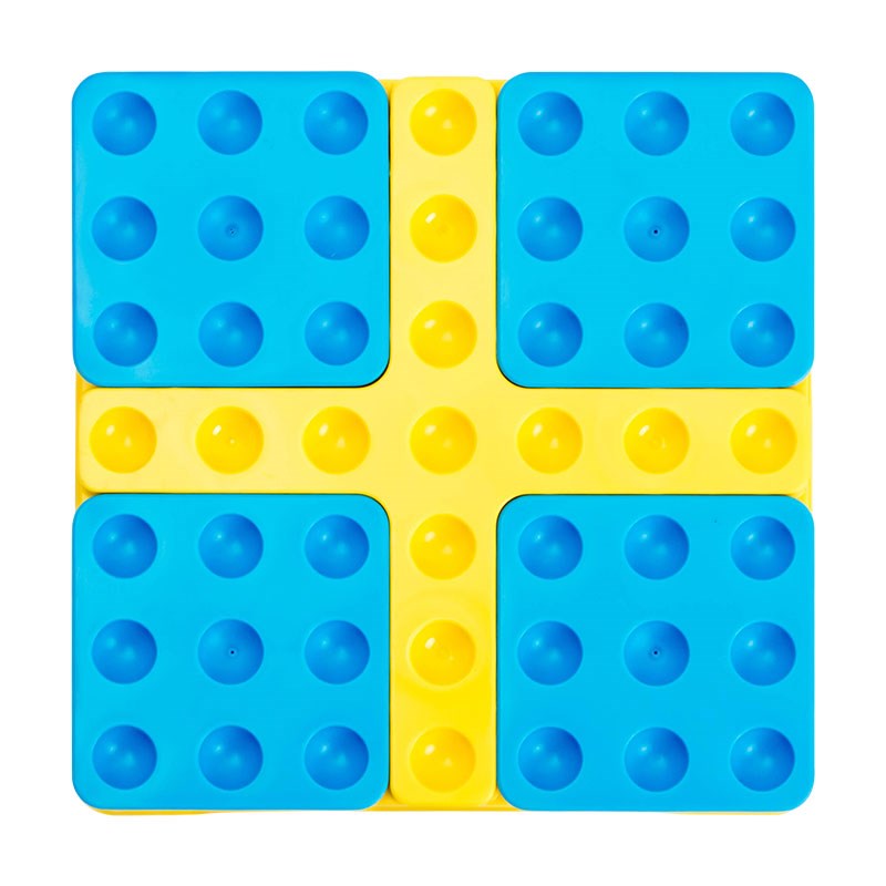 Rotating Gomoku